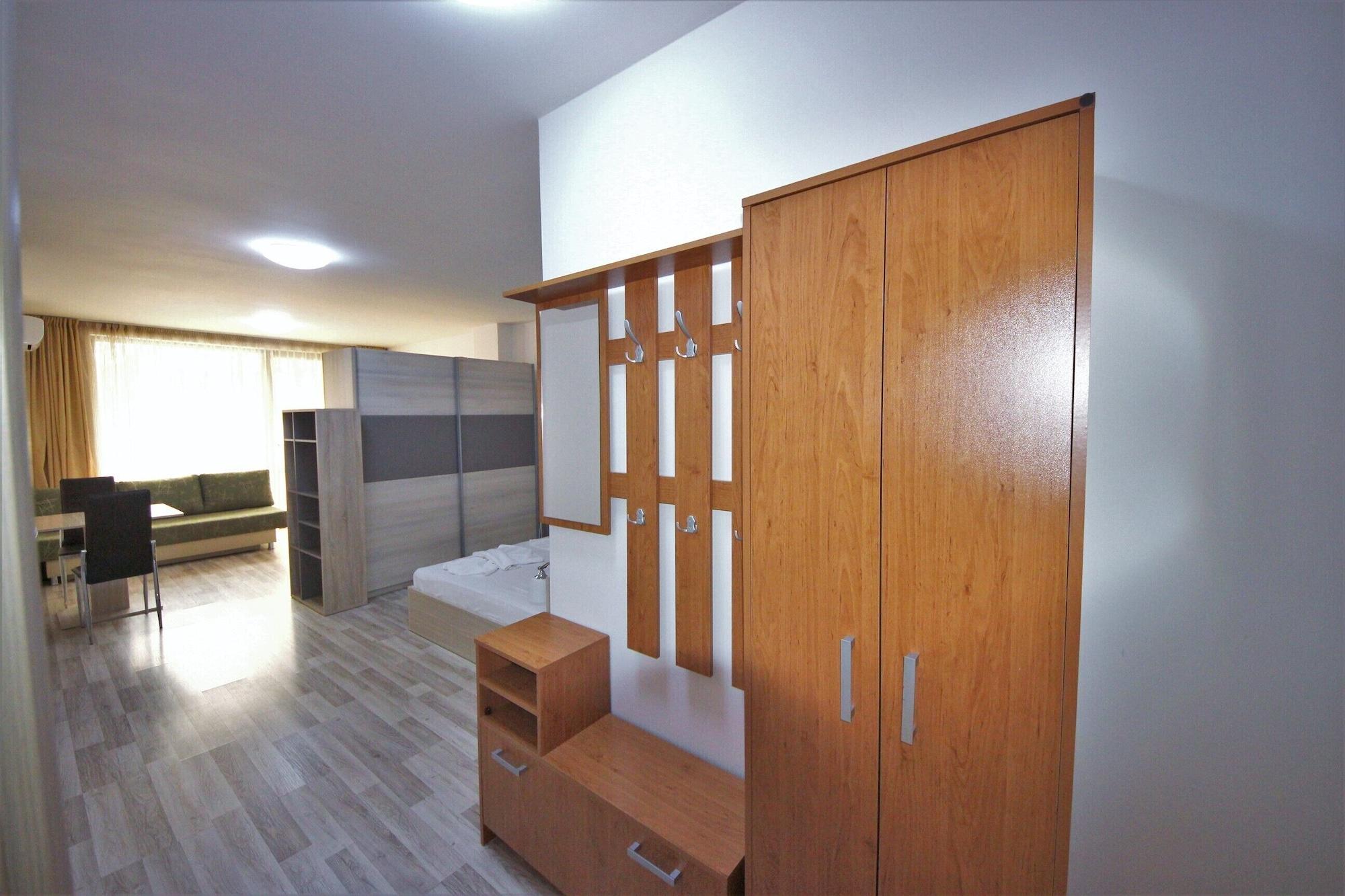 Menada Tarsis Apartments Sunny Beach Exterior foto