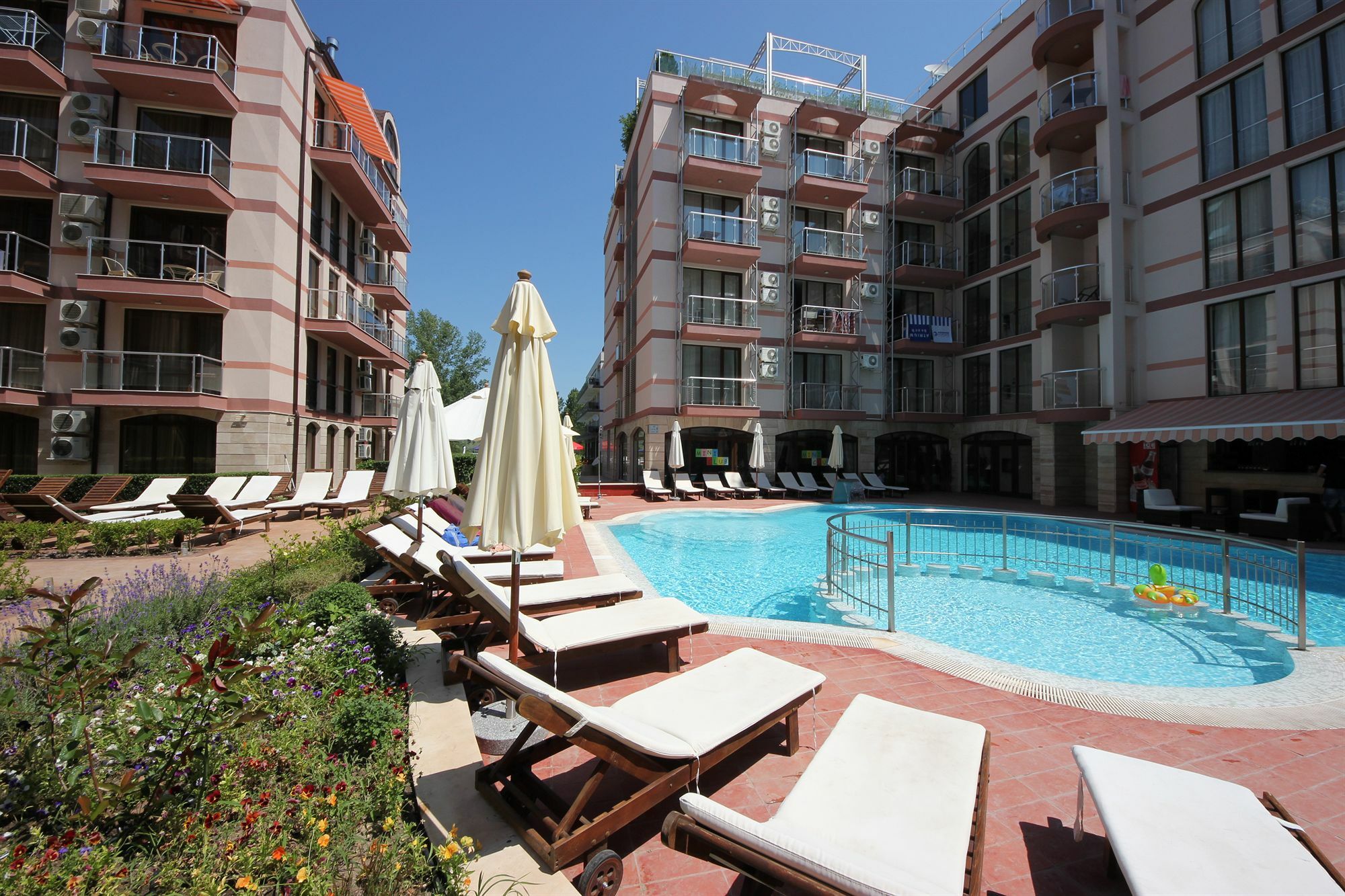 Menada Tarsis Apartments Sunny Beach Exterior foto